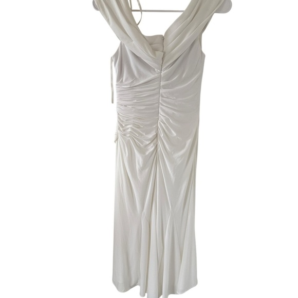 Ieena for Mac Duggal Fold Over Ruched One Shoulder White Dress (Hemmed) - Picture 8 of 13